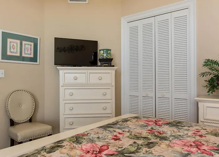 The Colonnades 1501 * Gulf Shores